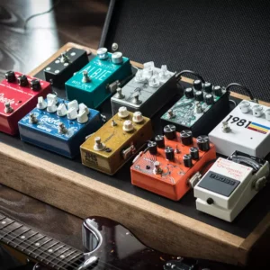 PEDALS & EFFECTS