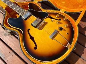 Our Vintage & Rare service connects sellers with buyers all over the globe, Amazing and classic, Retro, Vintage and rare guitars, Vintage and Rare instruments, Vintage and Rare drums, Vintage and Rare Microphones, Vintage and Rare Keyboards and Synths, Vintage and Rare Studio Gear, Vintage and Rare memorabilia, Vintage and Rare pop art, Gibson, Fender, Martin, Epiphone, Neumann, Shure, Marshall, Moog, Neve, SSL,​