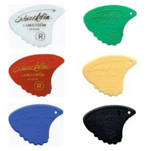 Guitarists all over the world swear by Sharkfin nylon plectrums for their comfortable feel and various textured edges. Great for a variety of playing styles! Choice of playing edges for different tones. Strum gently with the smooth edge, then dig deep for a harder sound from the ‘waved’ edge.