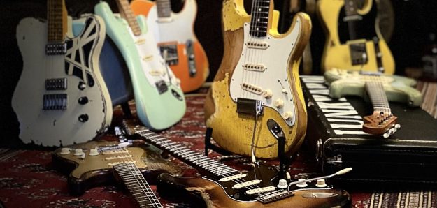 RoadCaster Guitars and gear