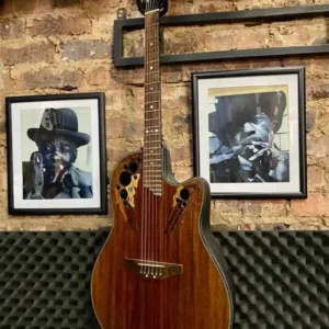 Ovation Celebrity Deluxe - CC257